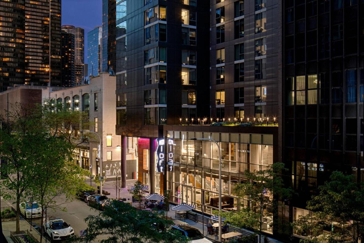 Aloft Chicago Mag Mile