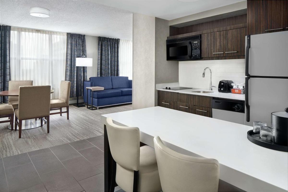 Hampton Inn & Suites Chicago-Downtown