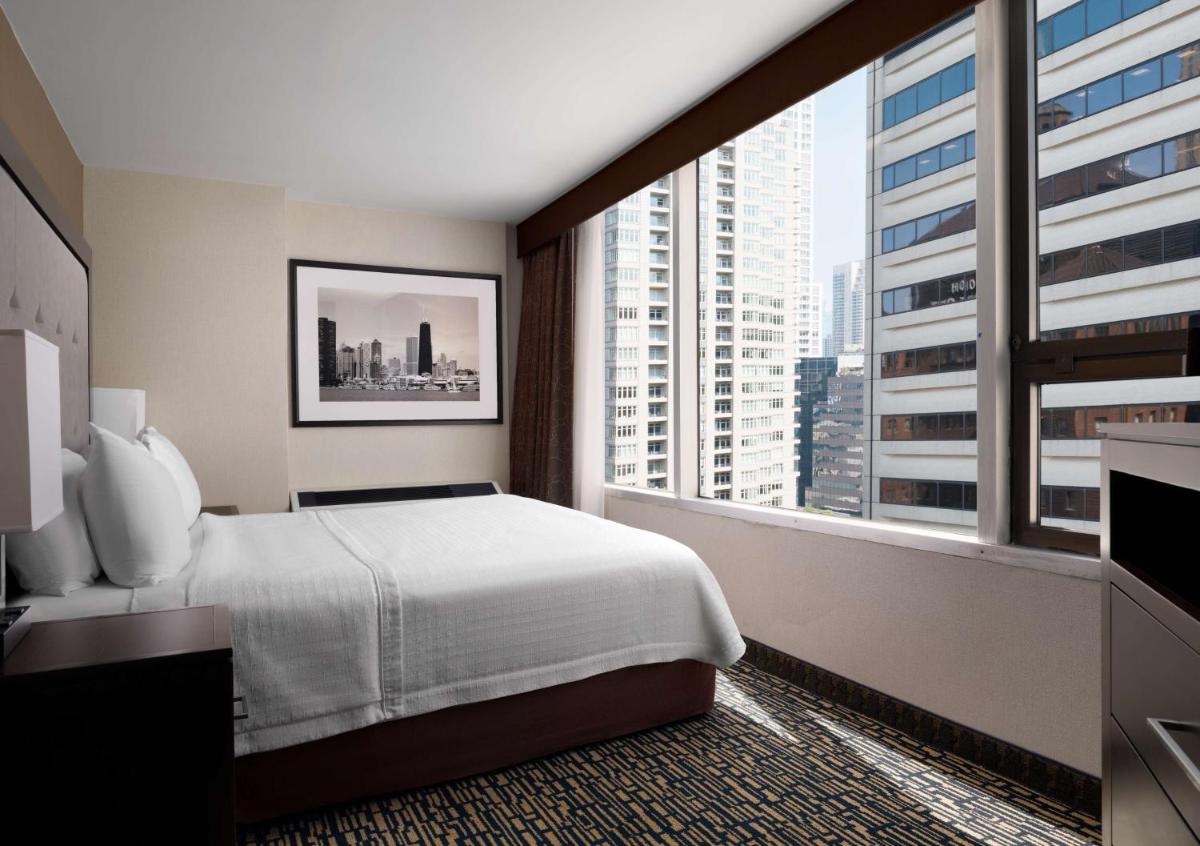 Homewood Suites by Hilton Chicago Downtown – Magnificent Mile