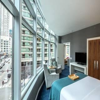 Kinzie Hotel