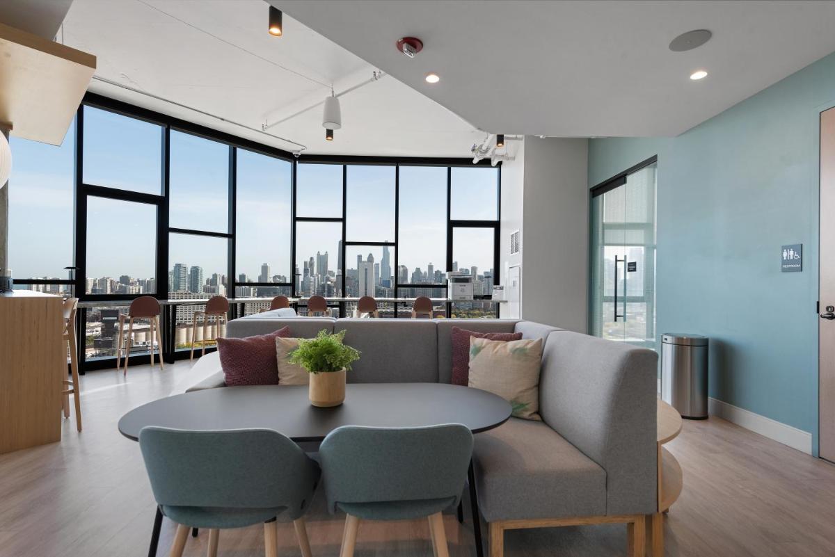 Presidential Penthouses w the best View- Cloud9 – 730