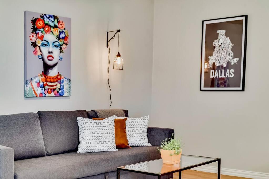 Dallas Boutique Flat + Arboretum Tickets Included