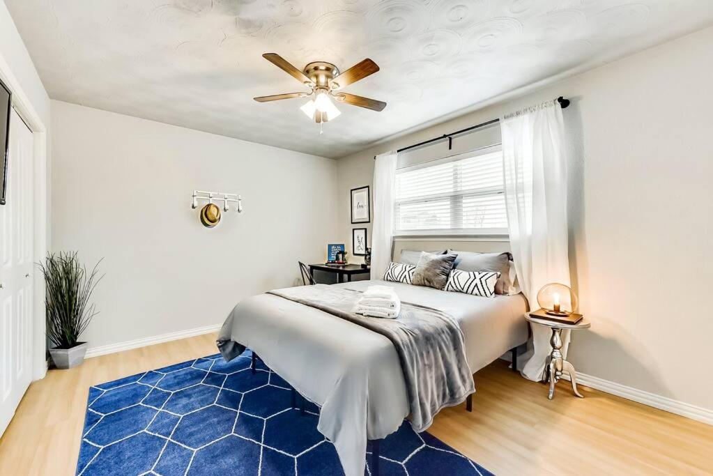 Dallas Boutique Flat + Arboretum Tickets Included