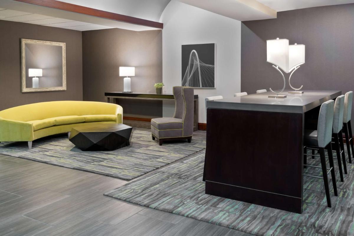 Embassy Suites Dallas – Park Central Area