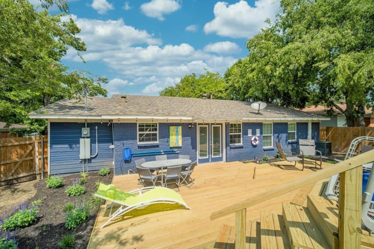 Modern Luxury Lovely 1960s House w Pool