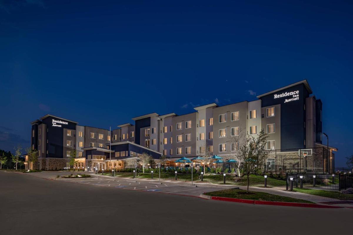 Residence Inn by Marriott Dallas at The Canyon