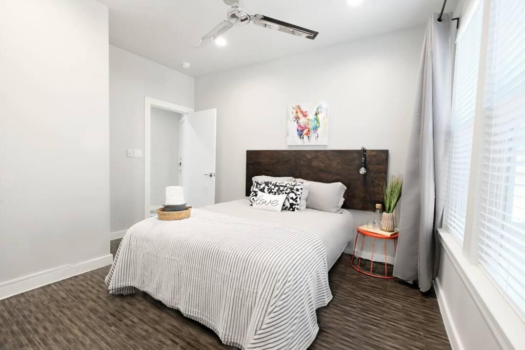 The Kozy Urban Dallas Flat