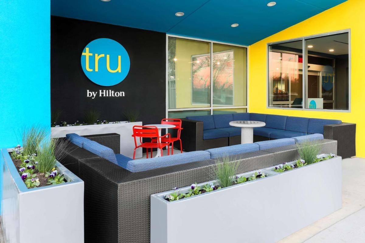 Tru By Hilton Dallas Market Center