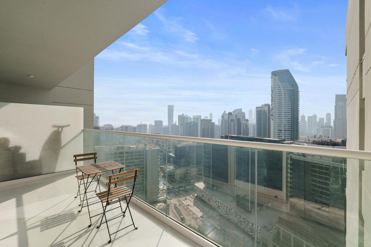 1br With Stunning Skyline Views Near Dubai Mall