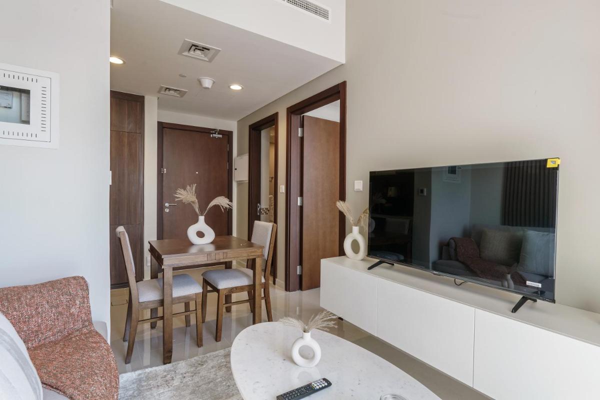 1br With Stunning Skyline Views Near Dubai Mall