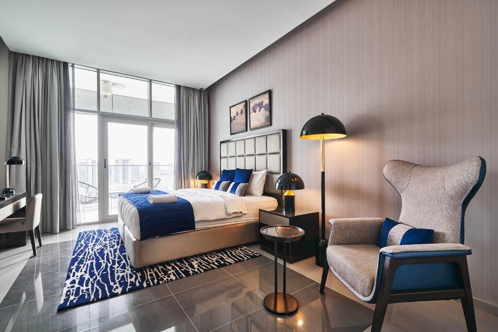Image 2 of 5* Studio, 10min walk to Dubai Mall, 1min Bay Sqr