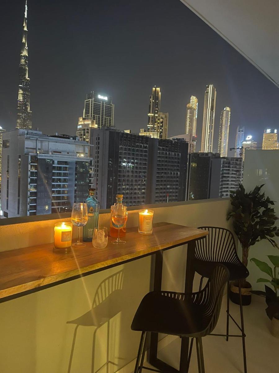 5-star Burj Khalifa View In Boho With Pool & Gym!