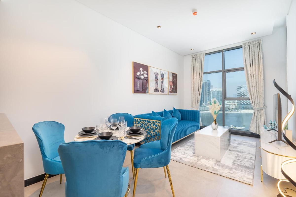 Azure accents apartment with Burj Khalifa view