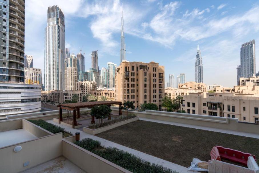 Burj Khalifa View 2BR Spacious Bellevue Tower