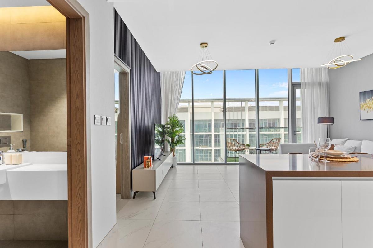 Contemporary One Bedroom Apartment at District One