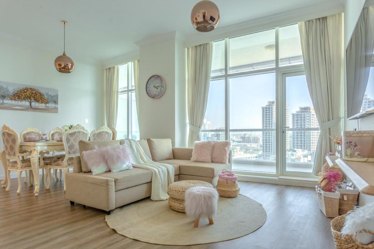 Elegant 2 Bedroom Apartment in Dubai Marina- Just 1 Min walk from JBR Beach