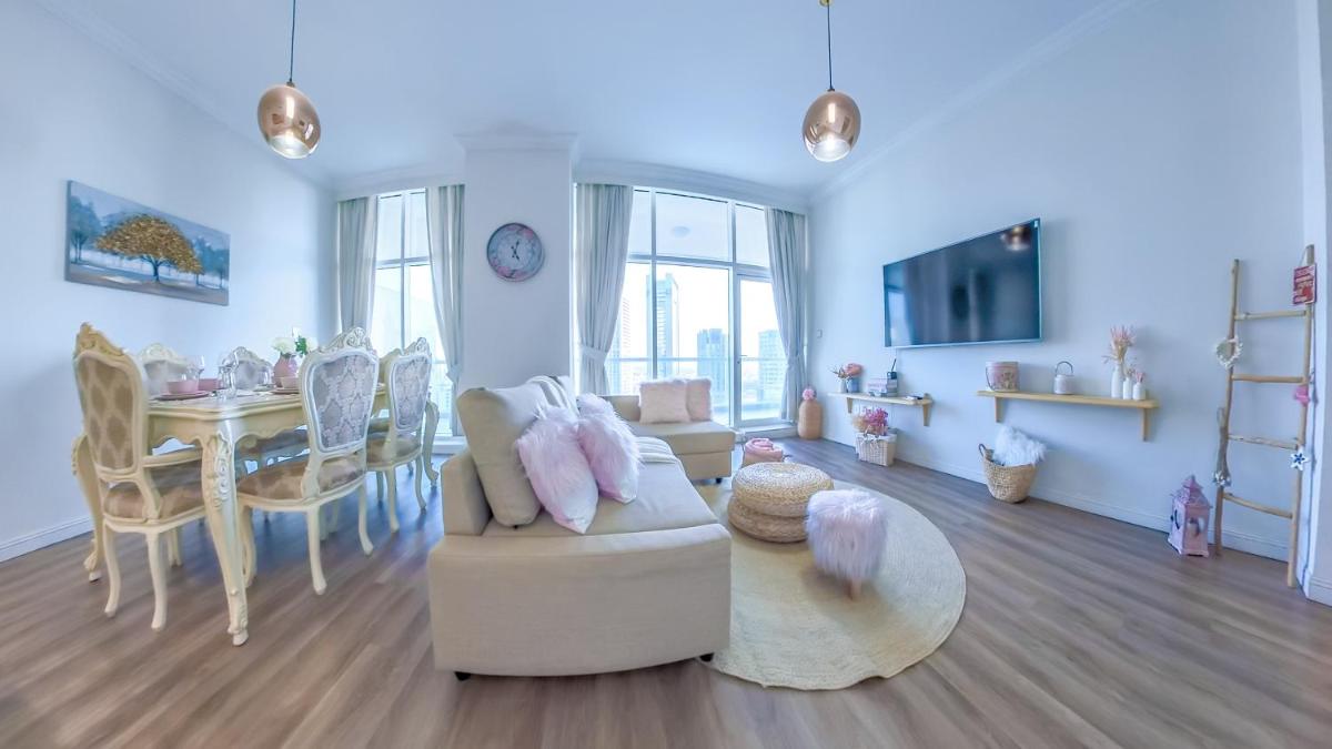 Elegant 2 Bedroom Apartment in Dubai Marina- Just 1 Min walk from JBR Beach