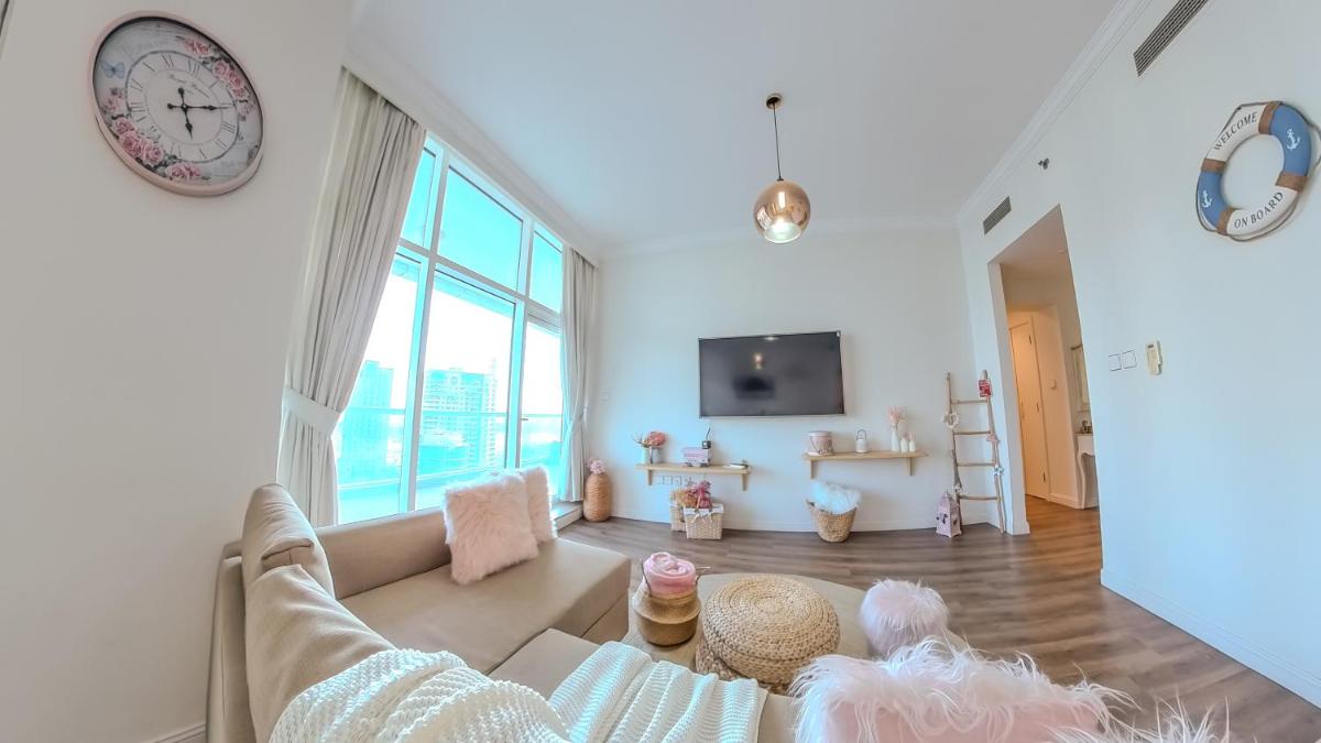 Elegant 2 Bedroom Apartment in Dubai Marina- Just 1 Min walk from JBR Beach