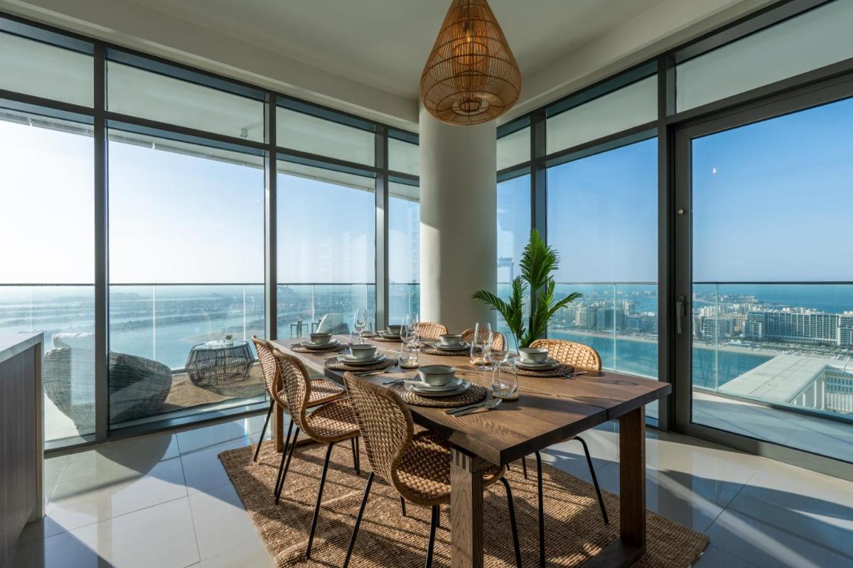 Elegant 3BR Apartment with Private Beach Access