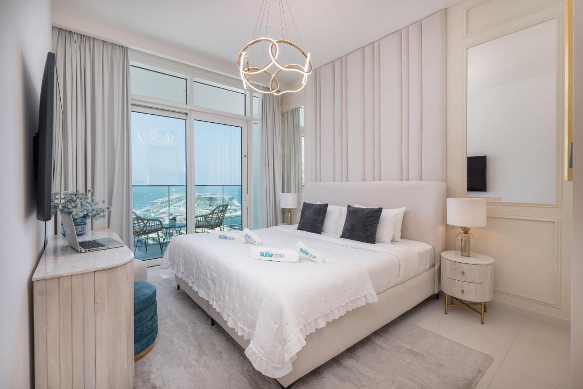 Elegant seaside living 3-bedroom Emaar Beachfront by Suiteable