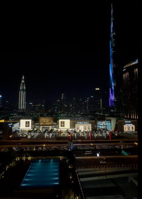 Elite Escape Holiday Home – 2 BHK Getaway with Burj Khalifa View and Dubai Mall Access – 1504