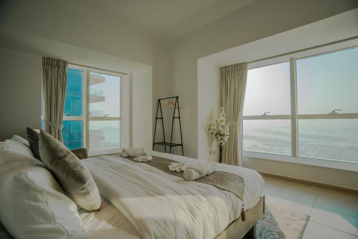 Elite Residence 2BR Luxurious Palm View in Dubai Marina