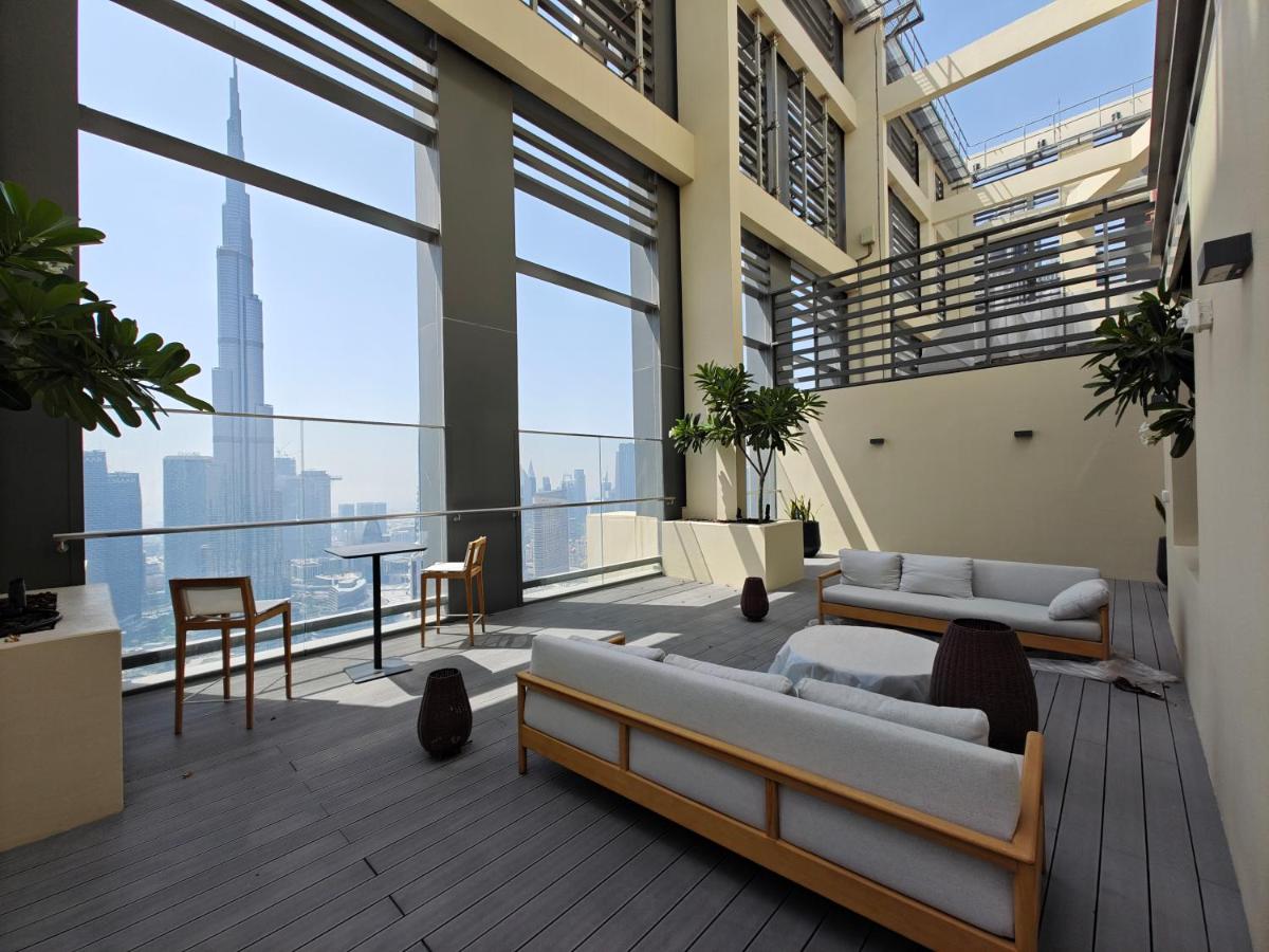 Eloquent Upscale 2BR with Breathtaking Full Burj Khalifa