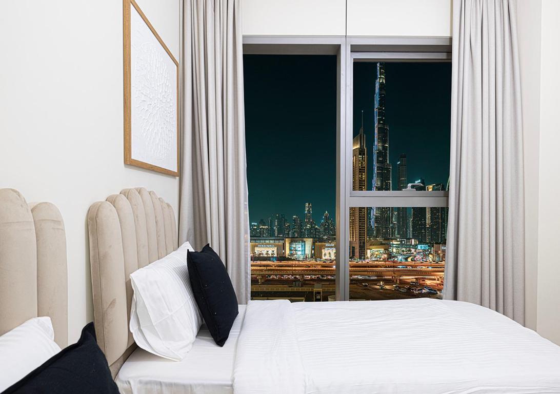 Full Burj Khalifa View – Opposite Dubai Mall Access – 8 min Walk To Mall & Fountain – Luxury 2BR