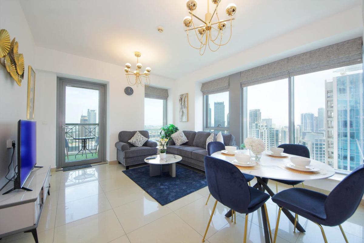 Iconic 2BHK with Burj and Fountain view in 29 Boulevard Downtown- Truebleu Vacation homes