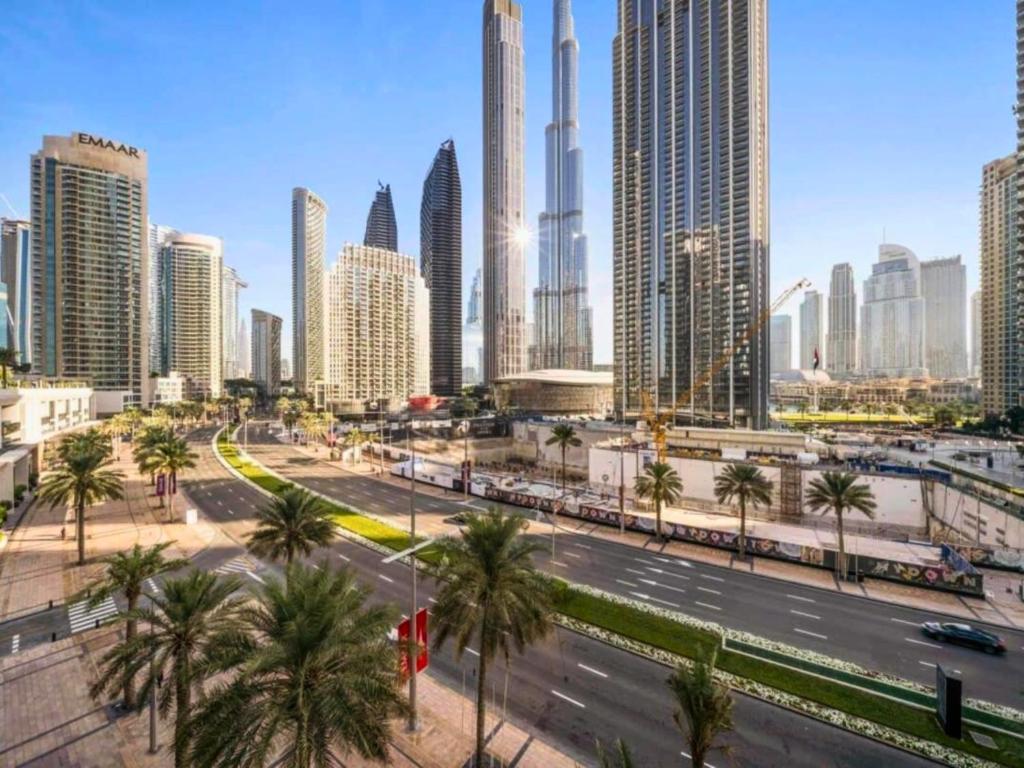 Iconic Burj View – Burj Crown – 5 Min Walk to Mall