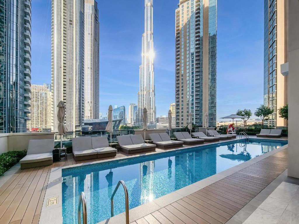 Iconic View Of Burj Khalifa 2 Bedroom Apartment Downtown By Gua Gua Holiday Home