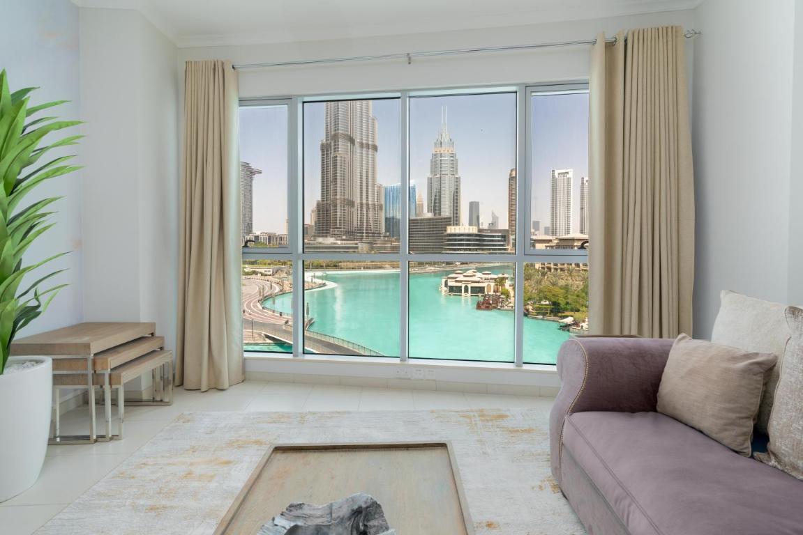 King 2 Bedroom With Burj Khalifa & Fountain View