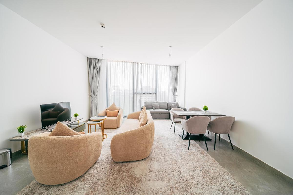 Lux 1BR Direct access to Dubai Marina 4 people