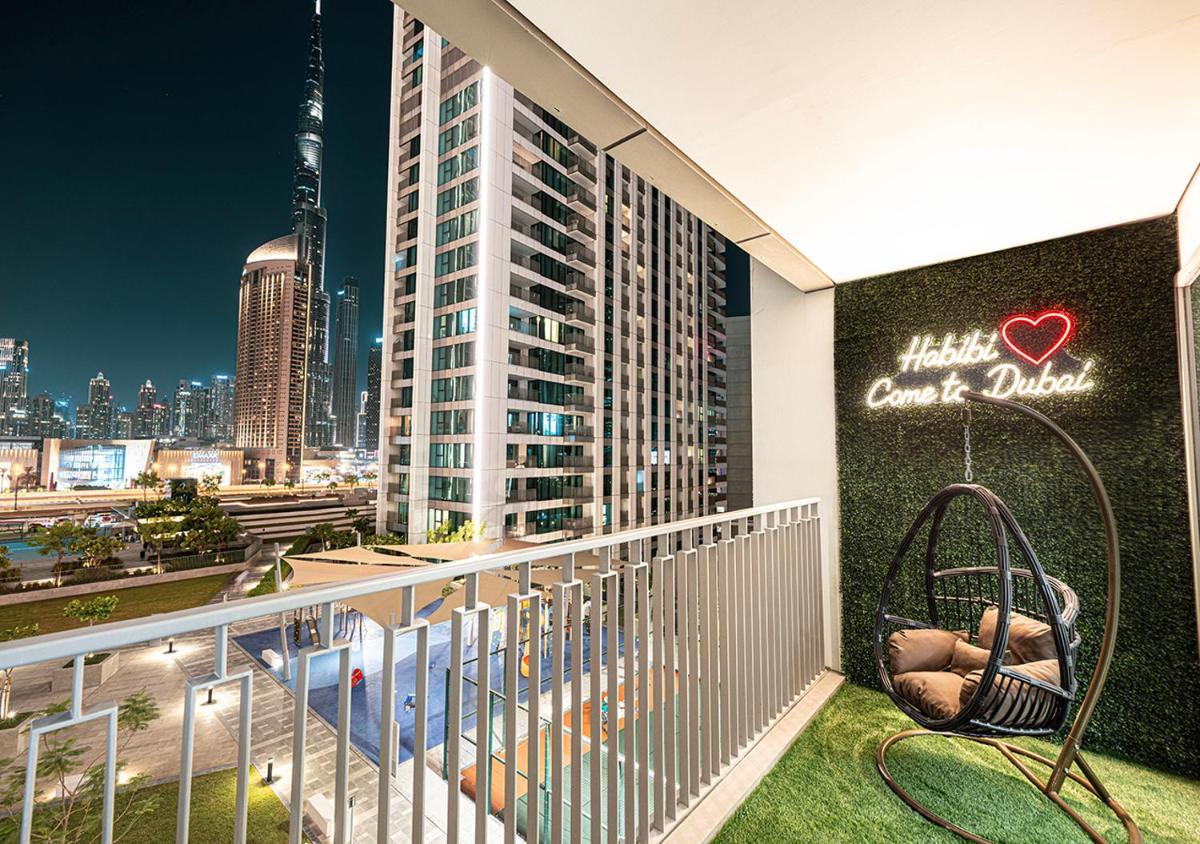 Luxurious 4BD Apartment in Downtown – Best Burj Khalifa view with Dubai Mall access – Brand New Apartment