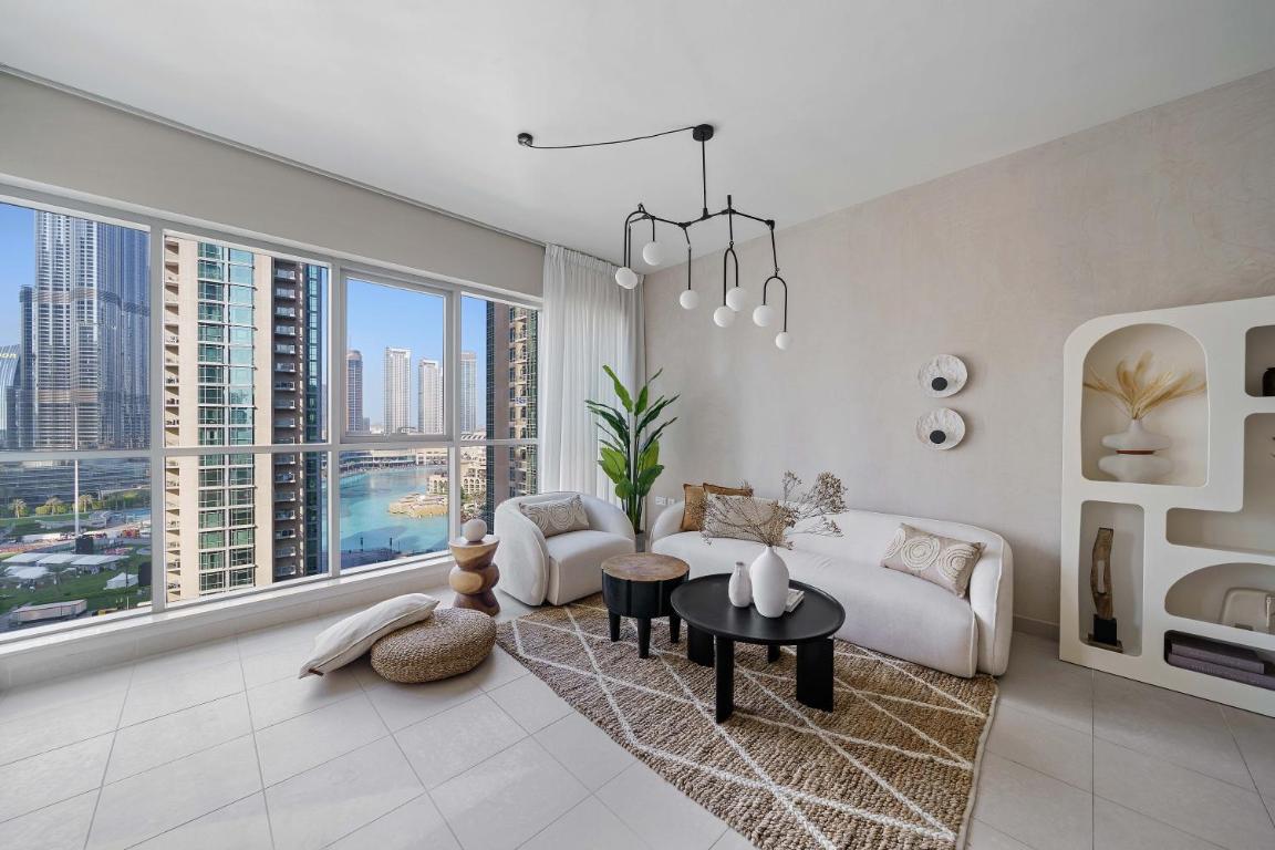 Luxury Apartment with Burj Khalifa View in Downtown