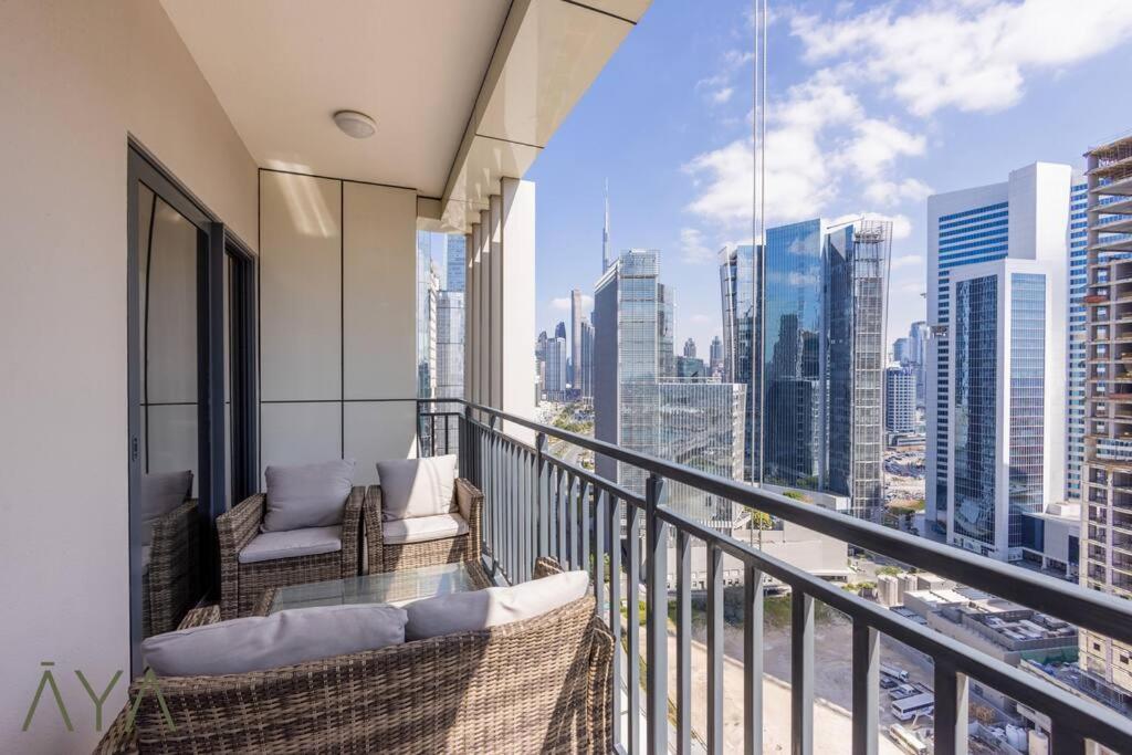 Luxury Canal 1BR with Exclusive Pool in ZADA Tower