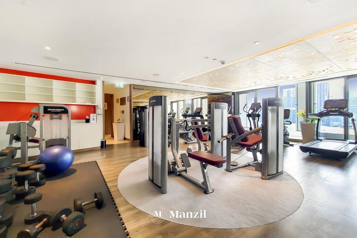 Manzil – Luxury 1BR Apartment in Damac Paramount Tower in Business Bay