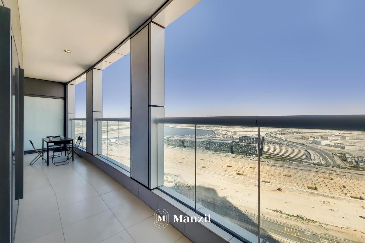 Manzil – Luxury 1BR Apartment in Damac Paramount Tower in Business Bay