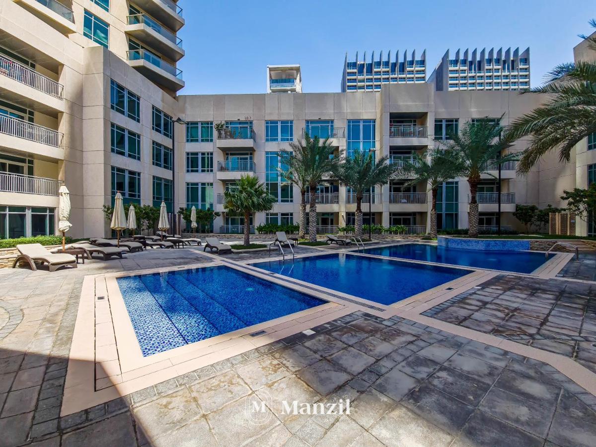 Manzil – Luxury 1BR in Downtown with Full Burj Khalifa View