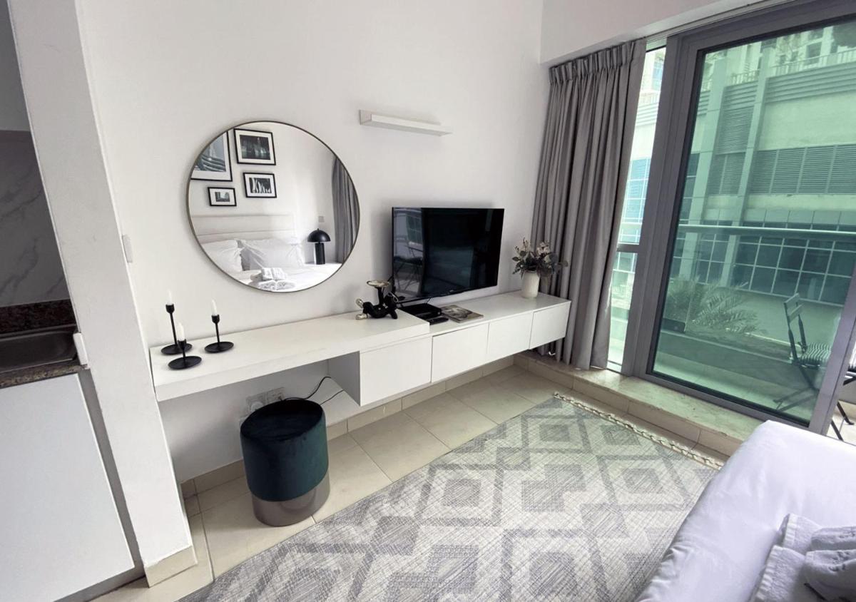 Modern living studio 2min walking to JBR beach