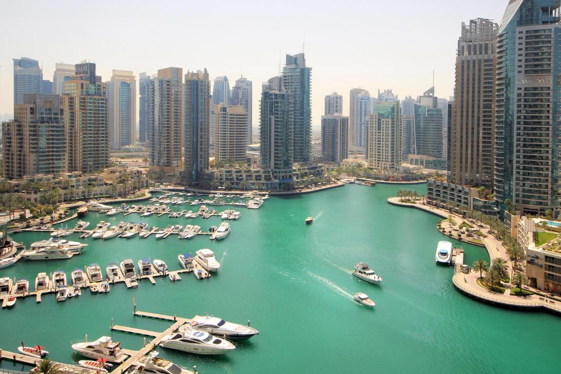 Panoramic Marina View 2BR Suite Damac Heights