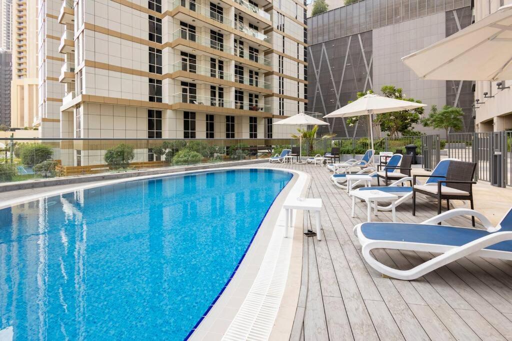 Premium 1 bedroom Apartment near Dubai Mall