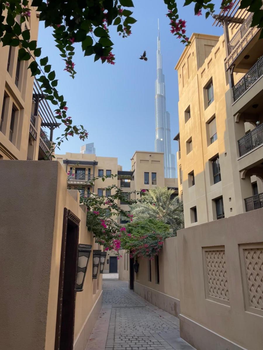 Serene Oasis in Downtown Dubai – Just 5 Min Walk to Burj & Mall!