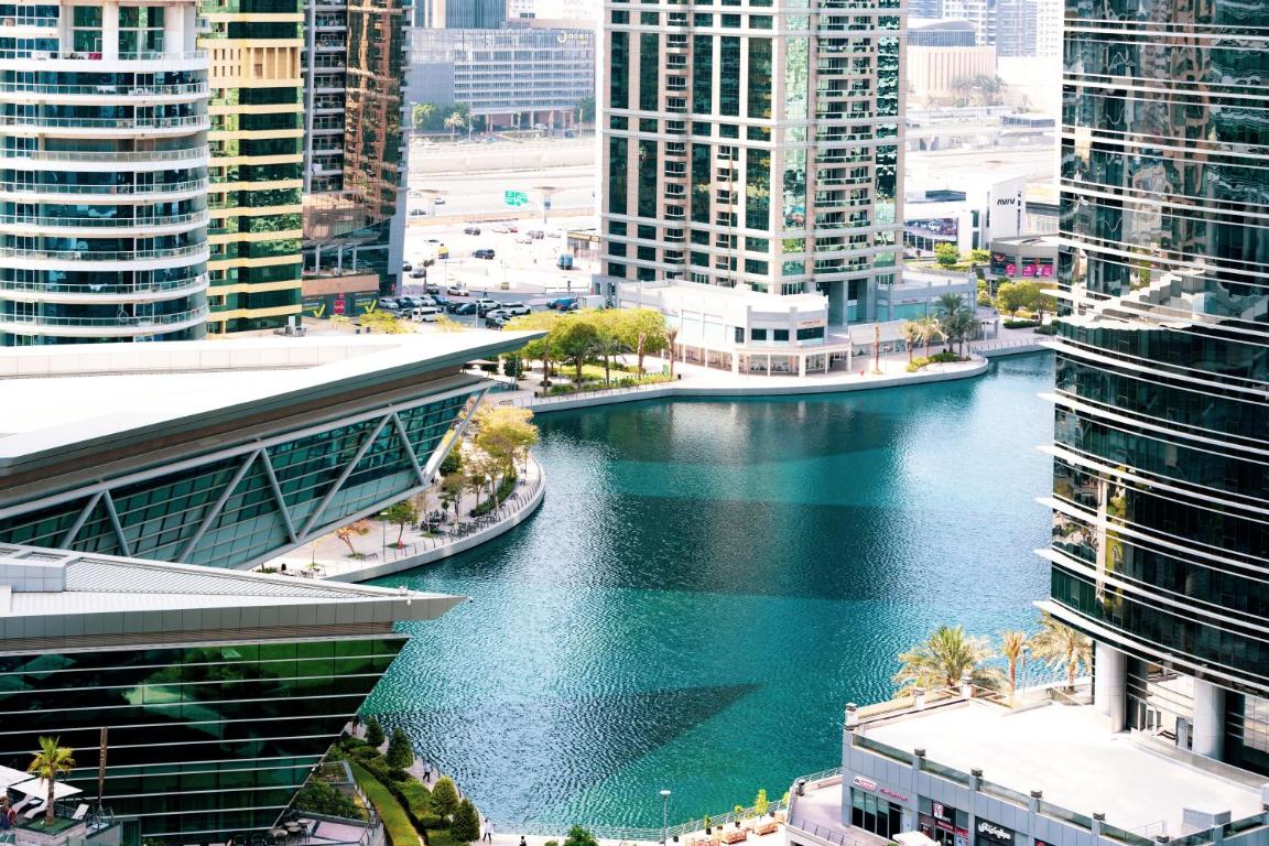 Image 2 of Songs of the Lake by Lagom – Bonnington Apartment Jumeirah Lake Towers,