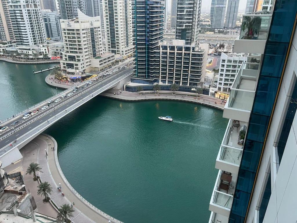 Spacious 1BR with full Marina View