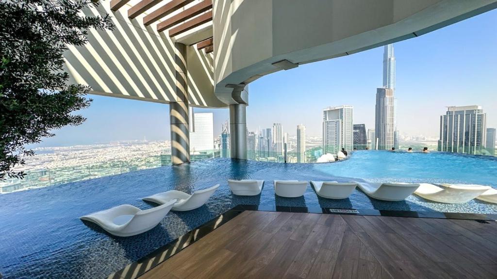 Stunning 2br With Burj Views Infinity Pool