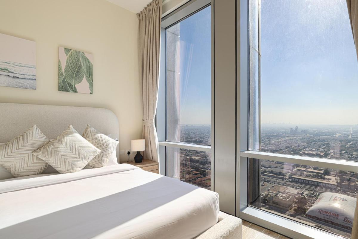 Visionary Vista: 2BR Al Habtoor City