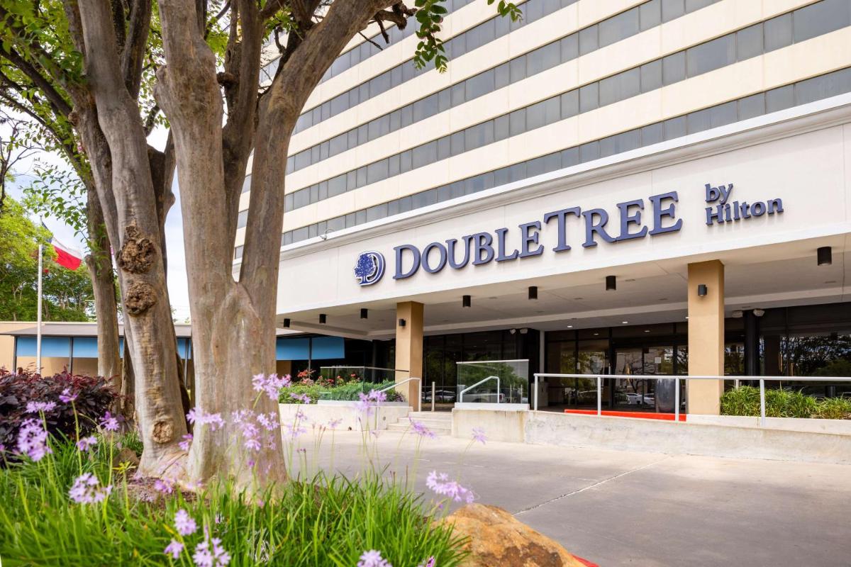 DoubleTree by Hilton Houston Medical Center Hotel & Suites