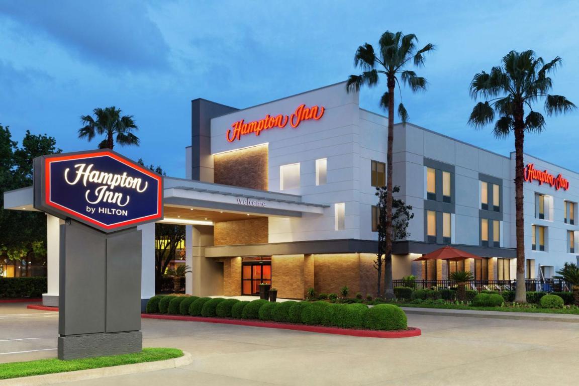 Hampton Inn – Houston/Brookhollow