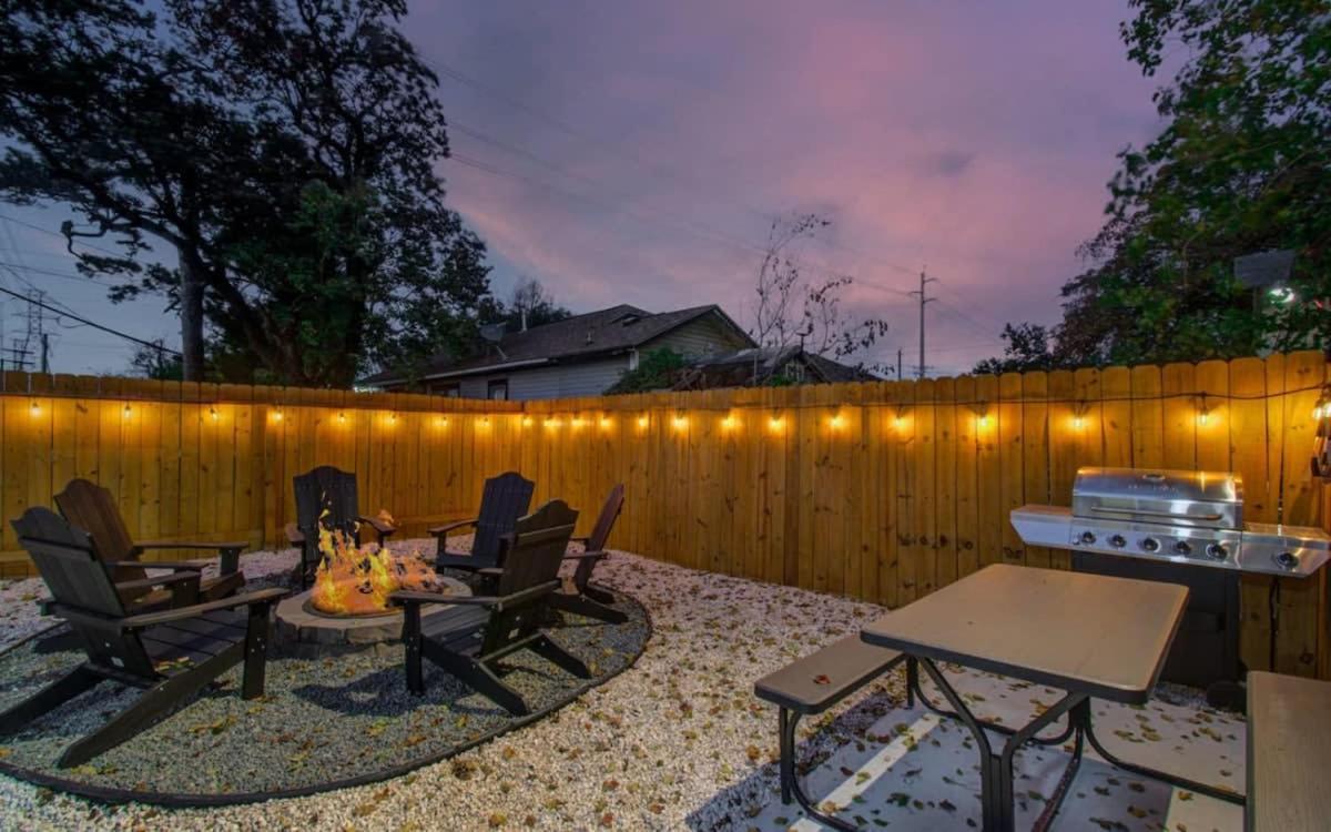 Heart of Houston – 2-BD 1-BA with Yard